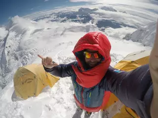 Sergi Mingote corona el Dhaulagiri