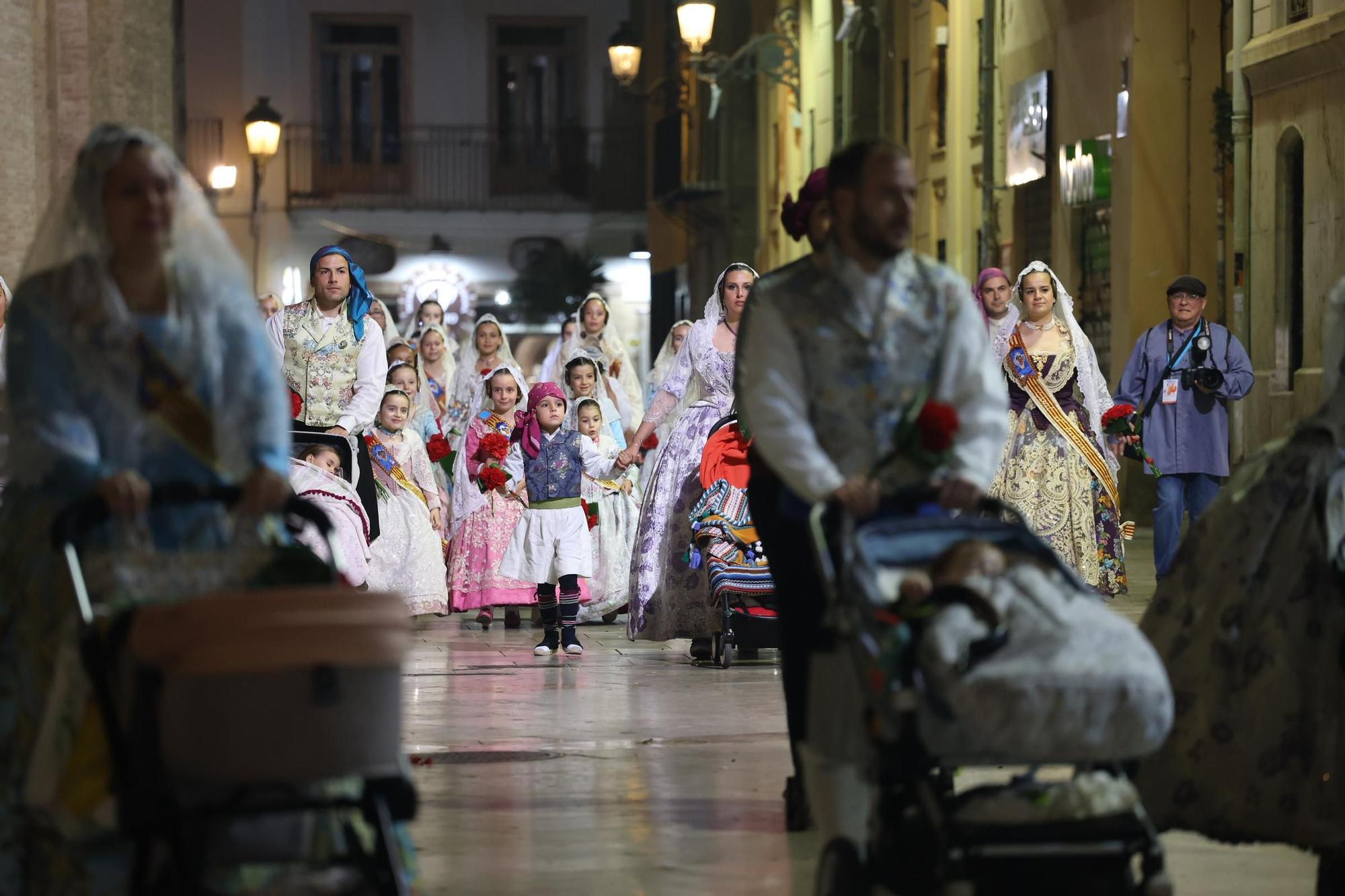 Ofrenda día 18. Calle San Vicente (23:00/24:00)