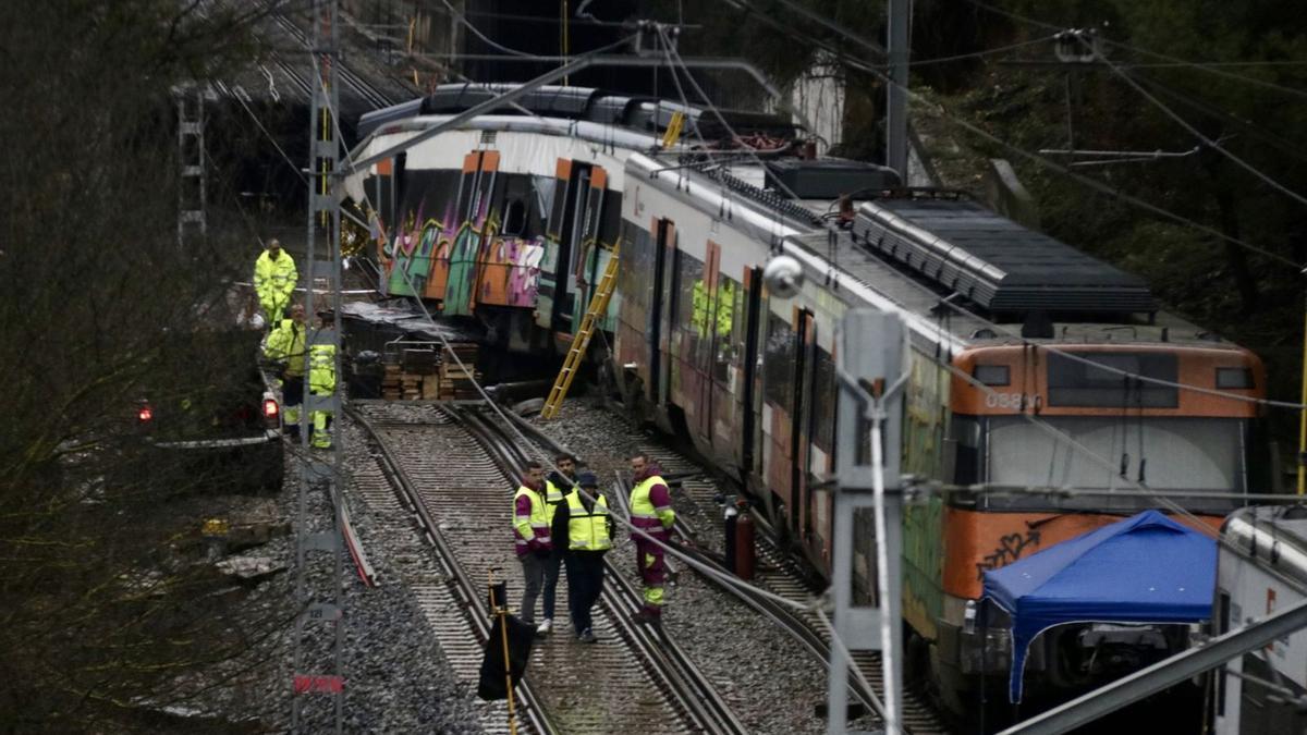 El tren accidentat al gener per la caiguda d’un mur a Gelida