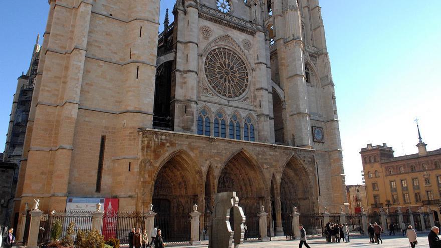 Confinan la ciudad de León, con una ratio de infectados como Madrid y que triplica la de Gijón