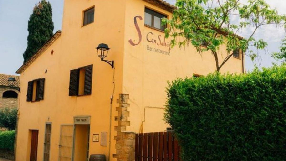 Exterior del restaurant Can Salvi |