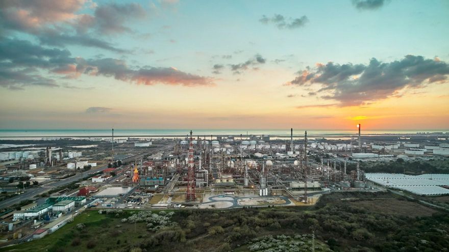El Puerto de Huelva inaugura el nuevo poliducto impulsado por Moeve y Exolum tras una inversión de 150 millones