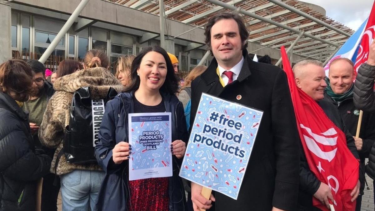 Escocia, primer país del mundo en ofrecer de manera gratuita los productos menstruales