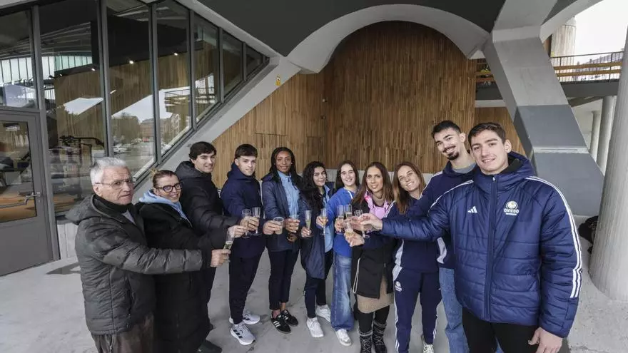 Los equipos ovetenses brindan por el nuevo año: "Hay retos muy importantes"