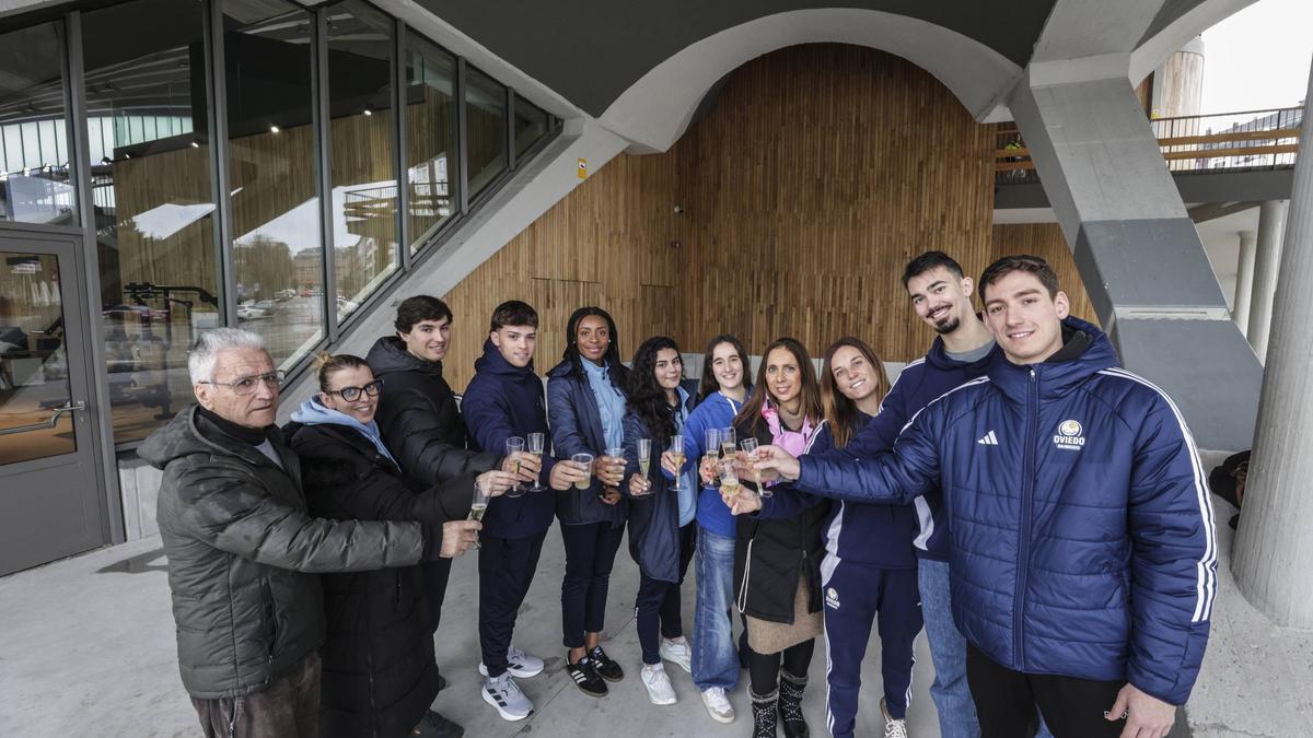 Los equipos ovetenses brindan por el nuevo año: "Hay retos muy importantes"