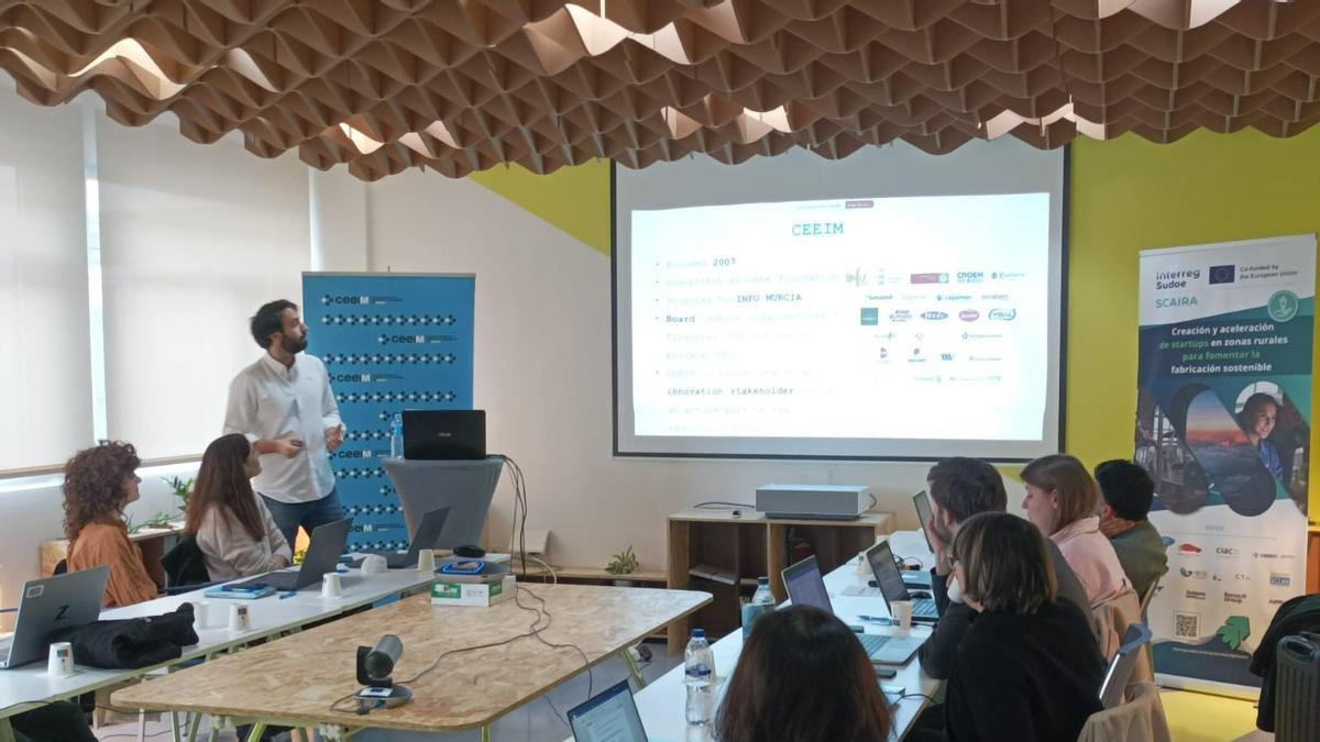 Una de las sesiones del proyecto Scaira, integrado por una docena de organizaciones del ecosistema europeo de innovación entre las que figuran Ceeim y el Info.