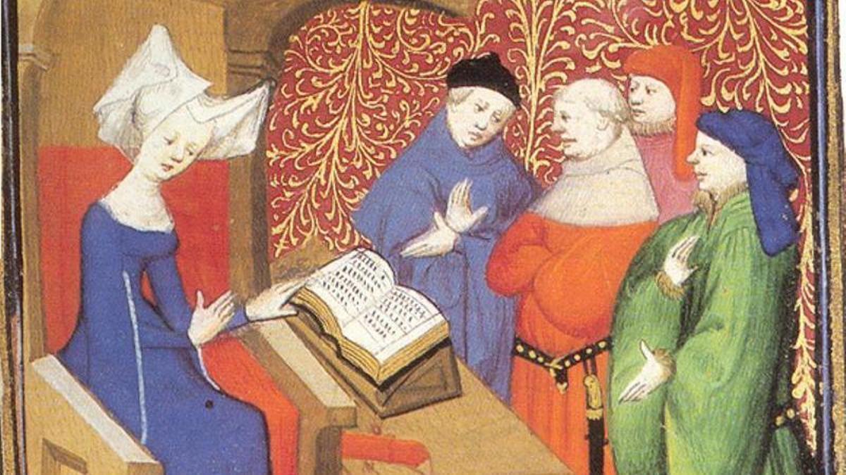 Christine de Pisan pronuncia una conferencia a un grupo de hombres.