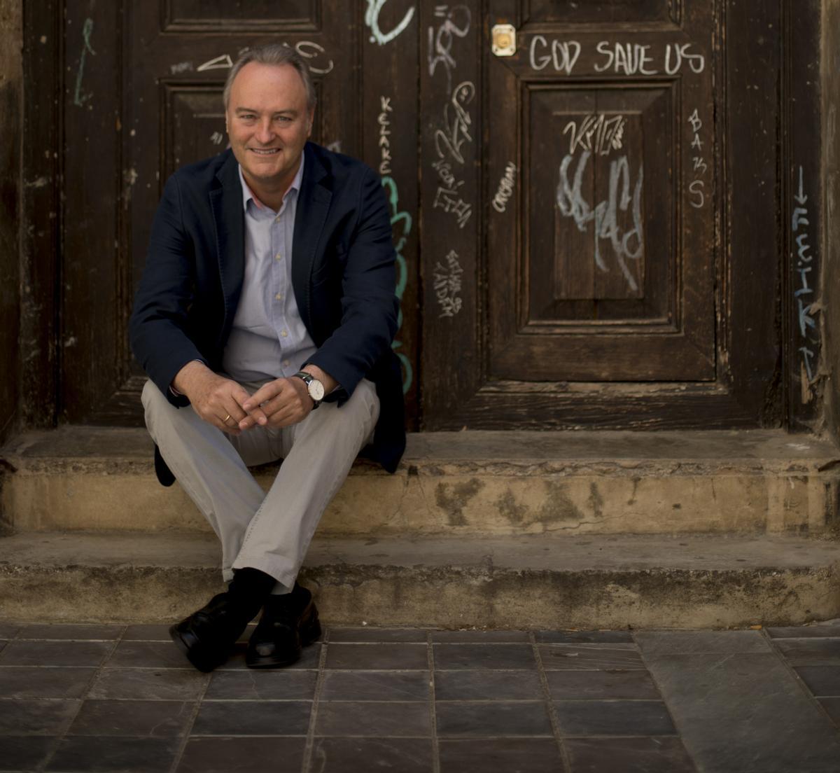 Alberto Fabra retratado en València