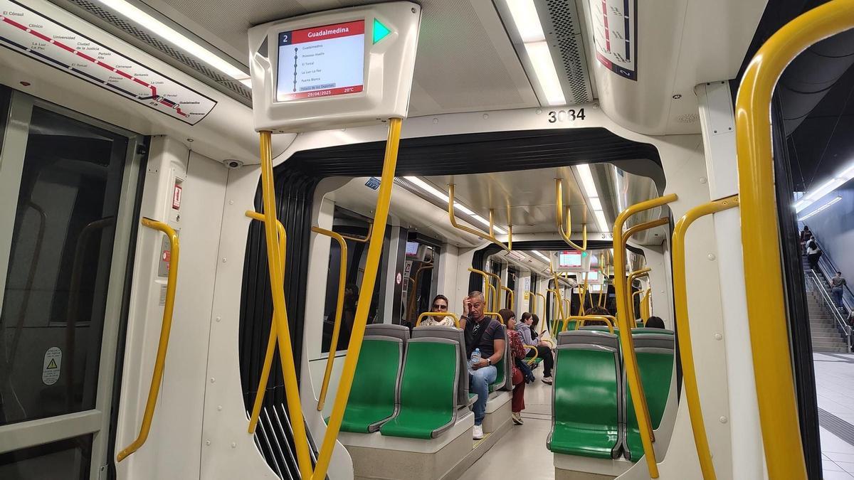 Imagen de un vagón del metro de Málaga, este martes por la mañana.