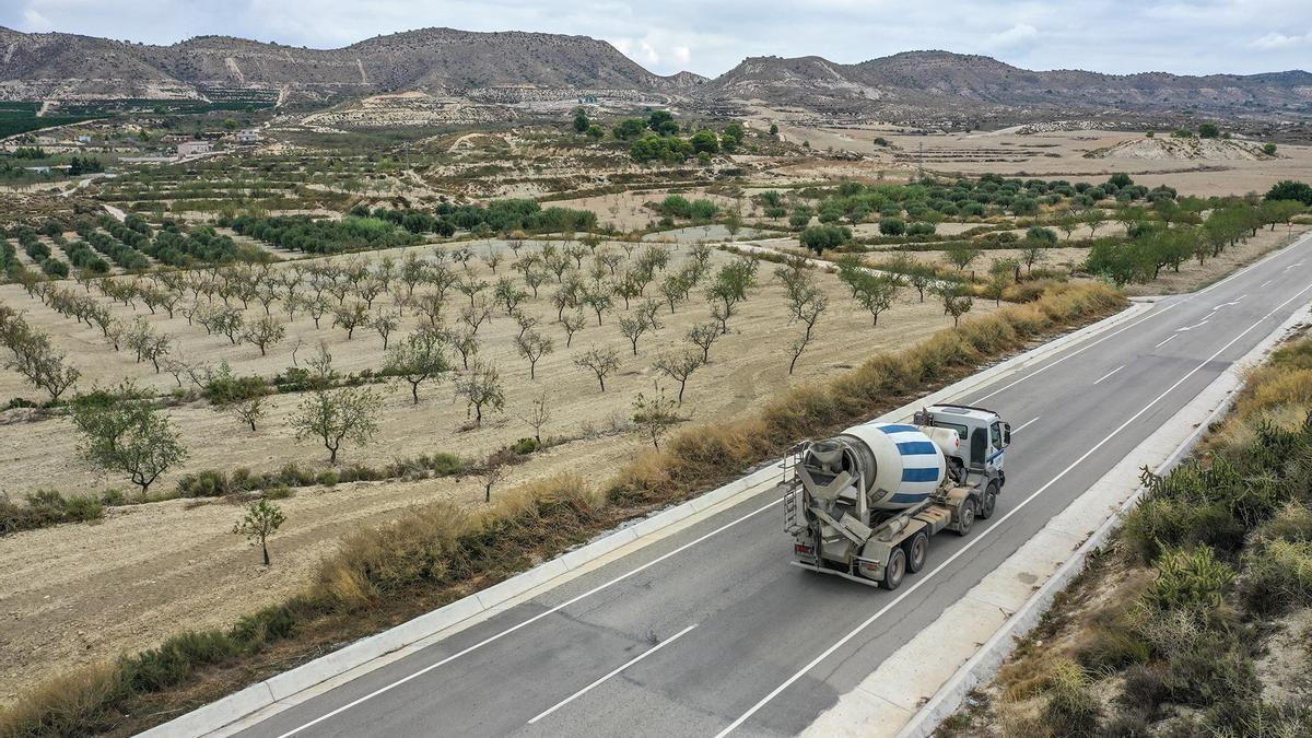 Imagen de los terrenos planteados para acoger la macroplanta de abono con tratamiento de estiércol y orines