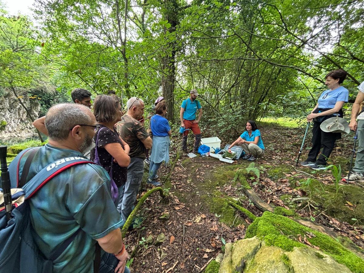 Instante de una visita guiada de la Confederación Hidrográfica del Cantábrico.