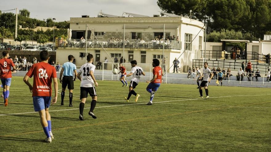 CD Dénia-CE la Font, duelo directo por la Lliga Comunitat