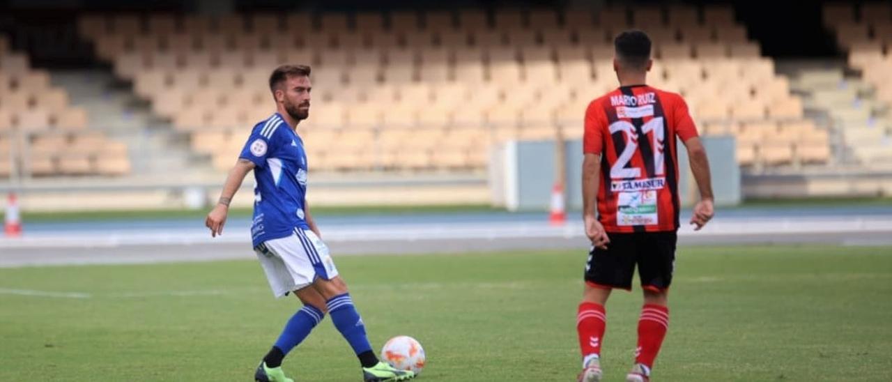 Lance del encuentro entre el Xerez CD y el Salerm Puente Genil en Chapín.