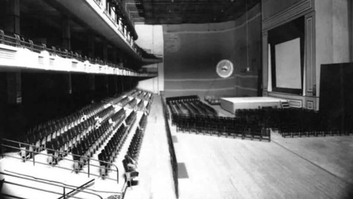 Una imagen de Frontón Cinema, inaugurado en 1932 como frontón.