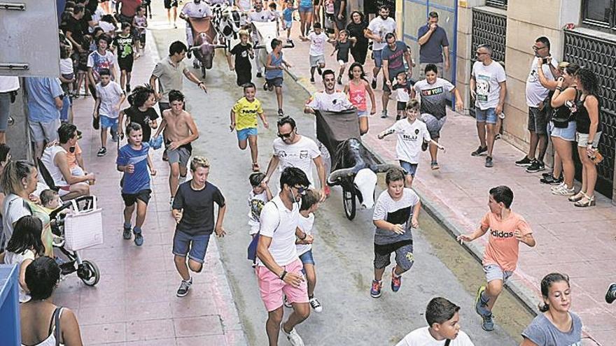 La afición aplaude la maratoniana jornada de cuatro toros en Burriana