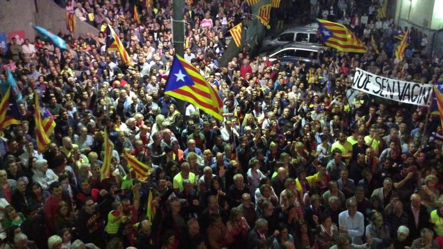 Berga mostra unitat en contra dels atacs a les institucions catalanes