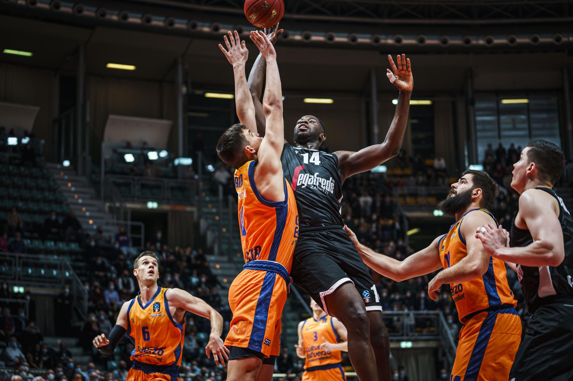 Virtus Bologna - Valencia Basket