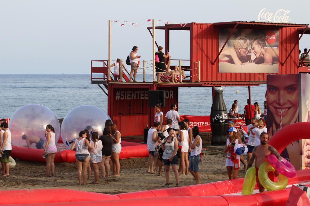 Coca cola celebra el fin del verano en La Malagueta