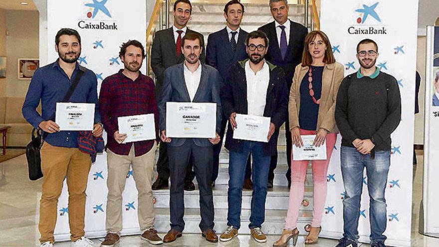 Foto de familia tras la entrega de los premios Emprendedor XXI.