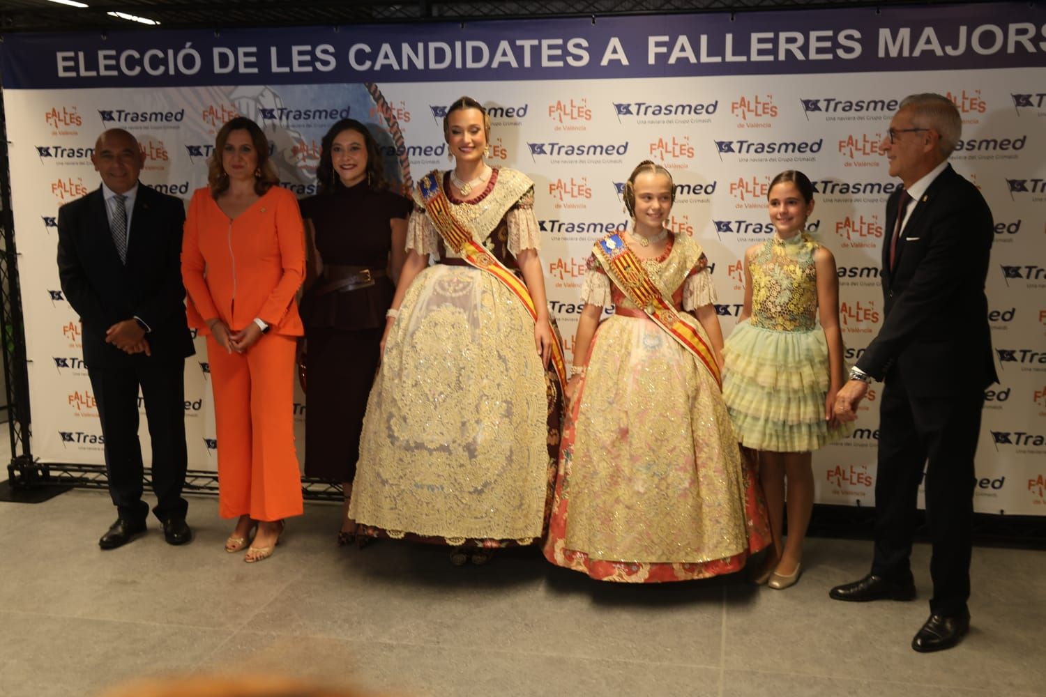Así está el ambiente en el estreno de las fallas en el Roig Arena