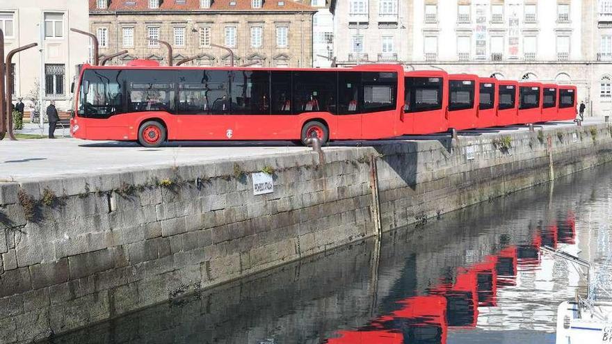 Presentación de ocho nuevos autobuses urbanos, el pasado mes de noviembre.