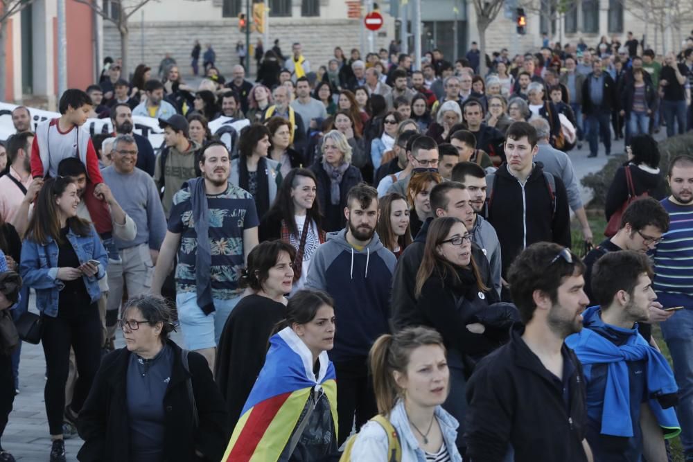 Manifestació en suport al noi encausat pel tall a les vies del tren