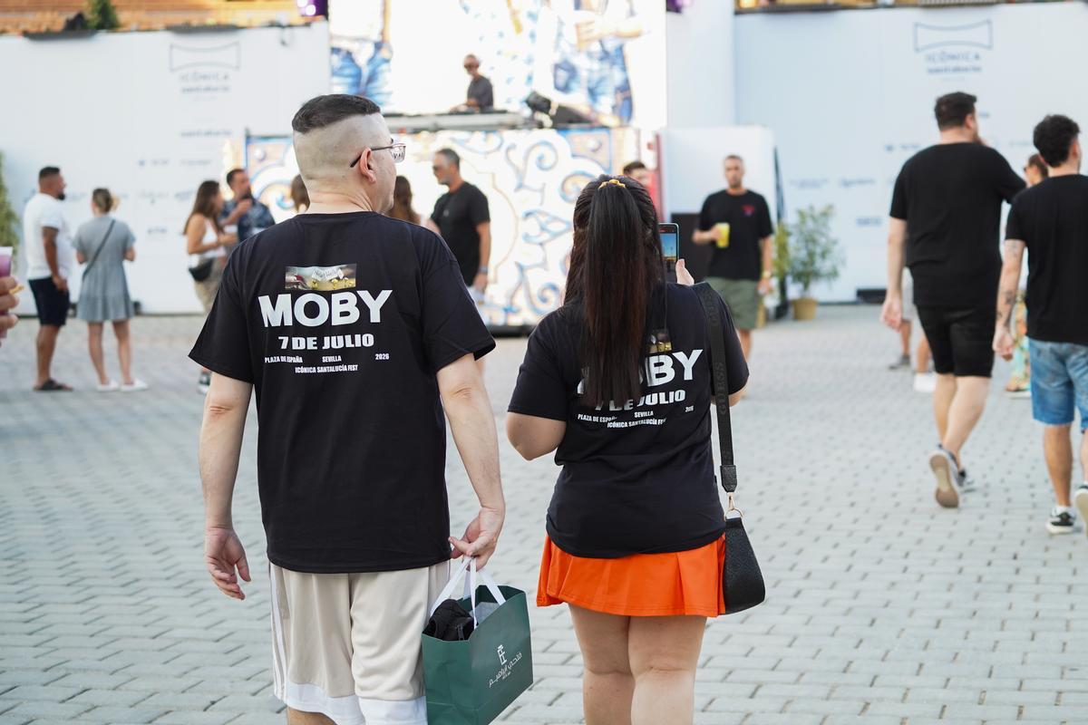 ¿Estuviste en el concierto de Moby en Icónica Santalucía Sevilla Fest? ¡Búscate en nuestra fotogalería!