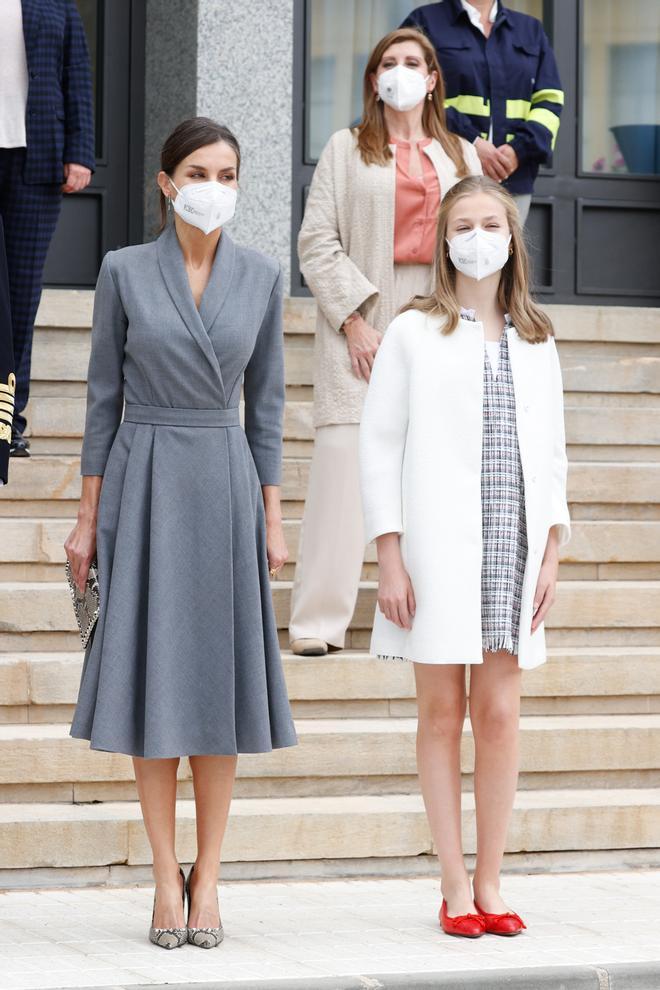 La reina Letizia junto a la princesa Leonor en Cartagena