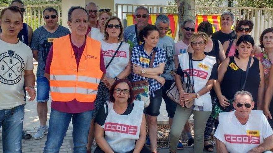 Treballadors de Ponsa, dijous passat.