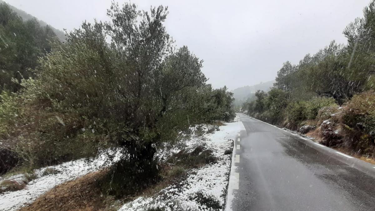 La tormenta Filomena complica la circulación por carreteras