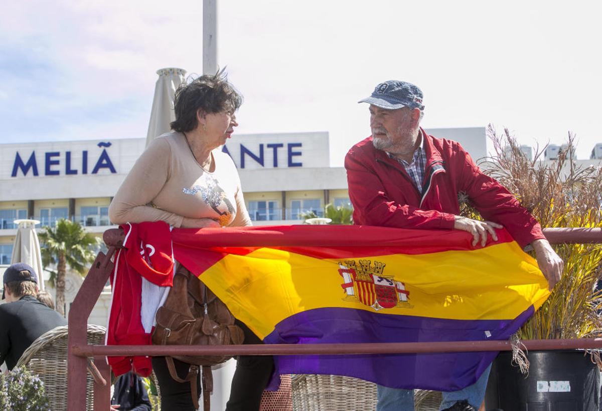Homenaje al capitán del buque Stanbrook que permitió en 1939 salir de Alicante a miles de republicanos