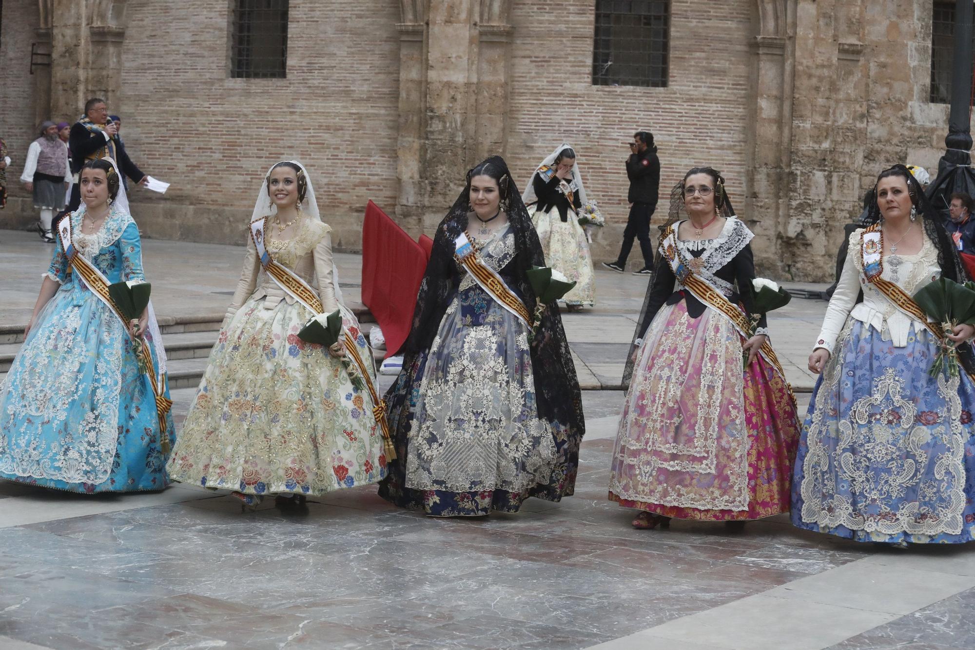 Búscate en el segundo día de ofrenda por la calle de la Paz (entre las 17:00 a las 18:00 horas)