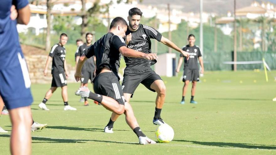 Dos positivos por Covid en el Marbella FC