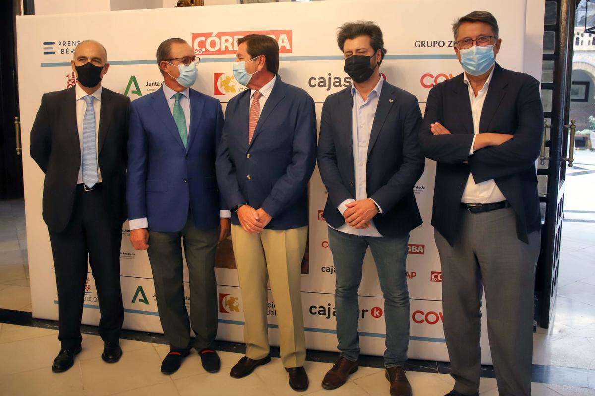 Francisco de la Torre, Nicolás de Bari, Ricardo López Crespo, Agustín Jiménez y Rafael Blanco Francisco de la Torre, Nicolás de Bari, Ricardo López Crespo, Agustín Jiménez y Rafael Blanco