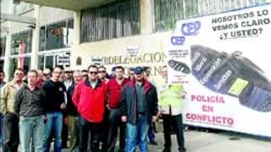 El CEP hace una vigilia para protestar en Córdoba