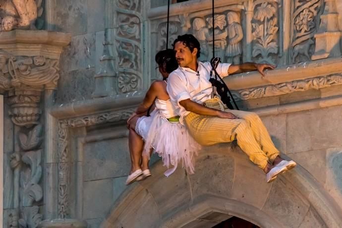 'Los Amantes del  Cielo', de Temudas Fest, en la Plaza del Pilar Nuevo