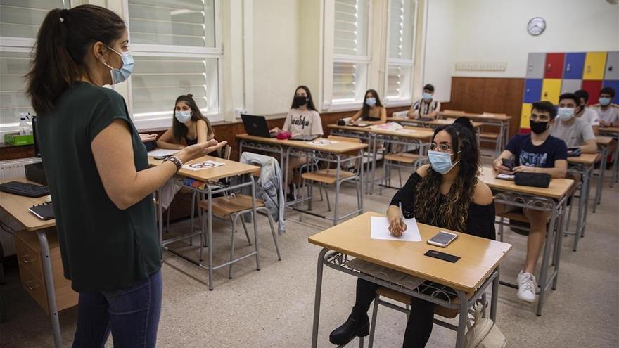 La desescalada escolar desconcierta a las familias