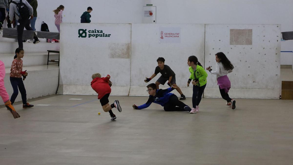 Trobada de Primària de Pilota a l’Escola a Castelló 2025
