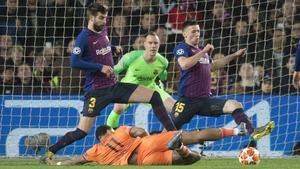 abertran47339325 barcelona 13 03 2019  deportes       lenglet y piqu  atentos190319105804