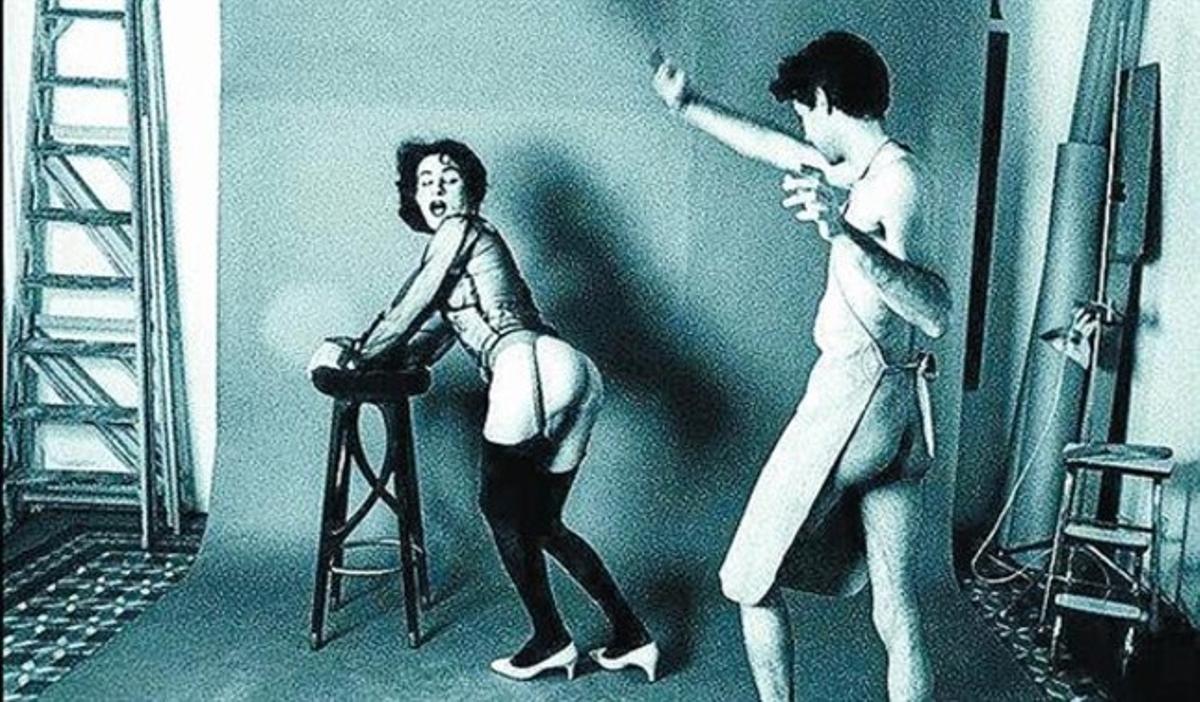 ’El látigo’, una foto de Colita del 1977 amb Ocaña de protagonista.