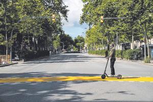 L’Hospitalet es planteja confiscar patinets elèctrics si hi ha mal ús