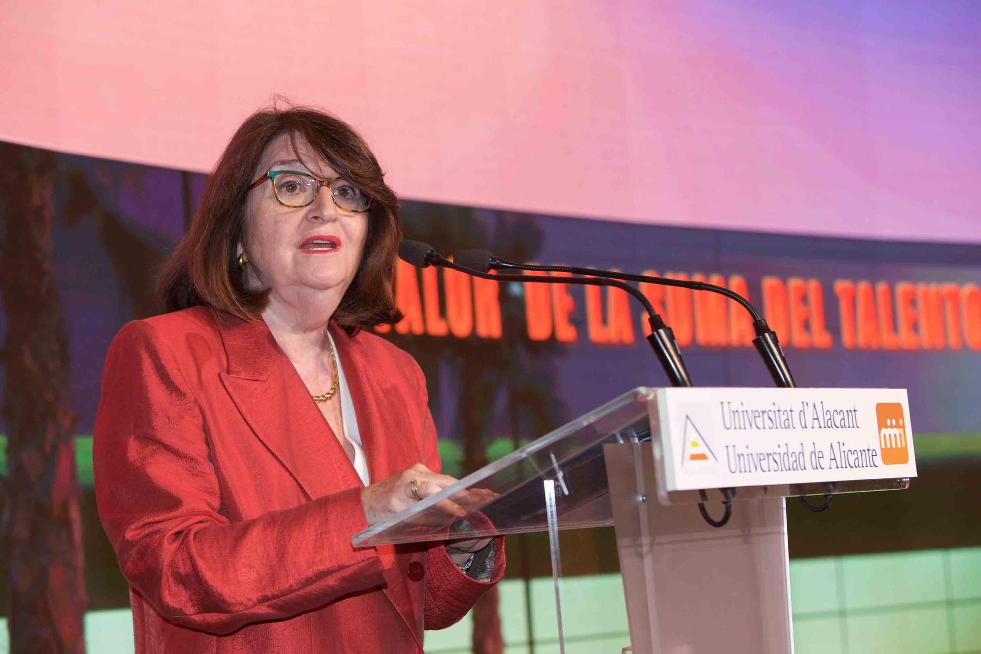 IV edición de la gala "Alumni UA" 2025 en la Universidad de Alicante