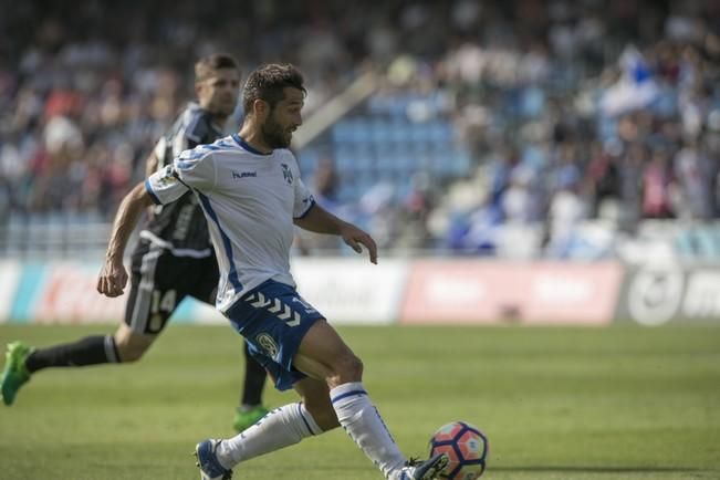 02/04/2017 DEPORTES  fútbol segunda división  temporada 2016-2917 16/17  CD Tenerife Oviedo estadio Heliodoro Rodríguez López