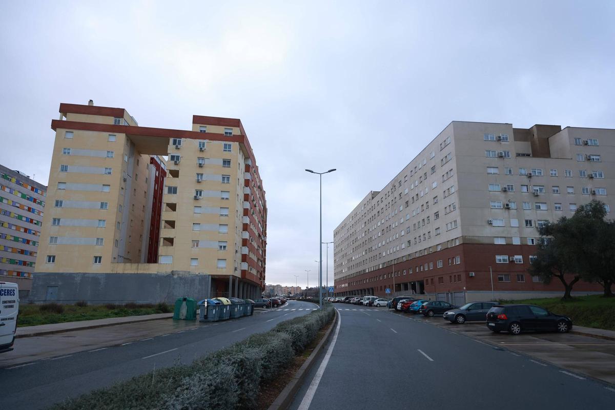 La calle Amapola concentra parte de la actividad cotidiana de la zona.