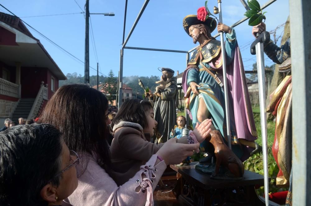 Procesión de los lacones, en el Concello de Valga.