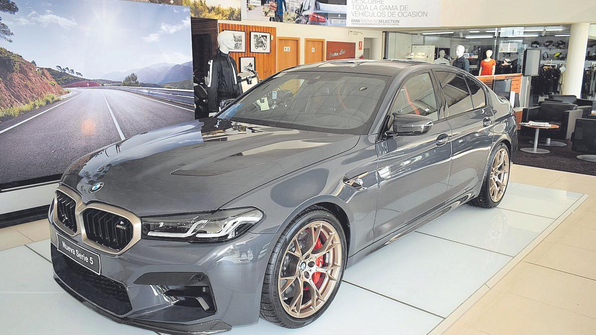 Para los amantes de los coches, el M5 que presenta Celtamotor es un vehículo que despierta pasiones.