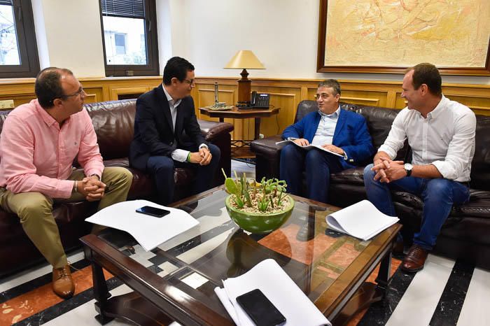 Pablo Rodríguez se reune con los tres alcaldes ...