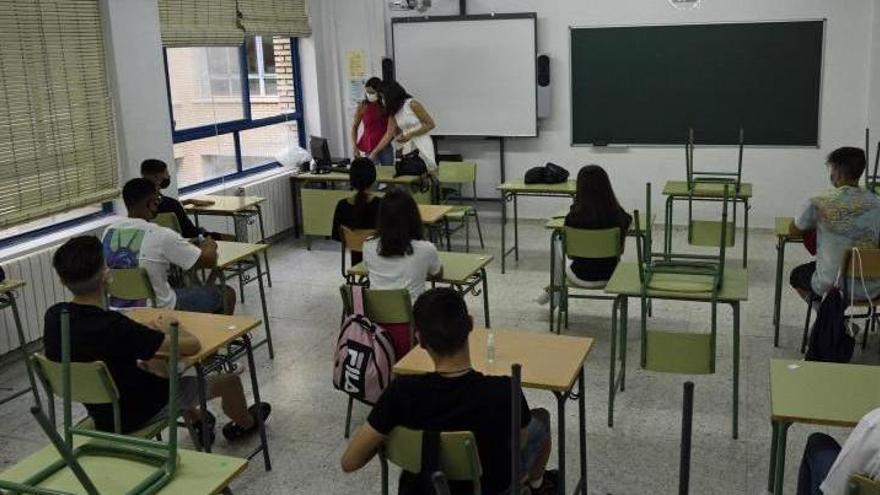 Récord de positivos en los colegios de la Región con 38 centros afectados en sólo 24 horas