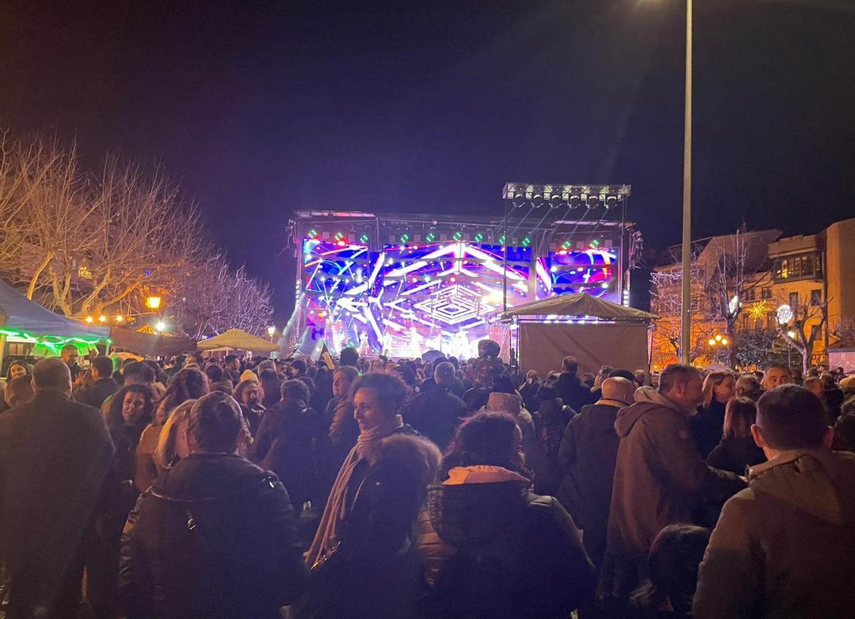 Pre-fin de ano en Redondela o pasado 2024.   | // D.P.