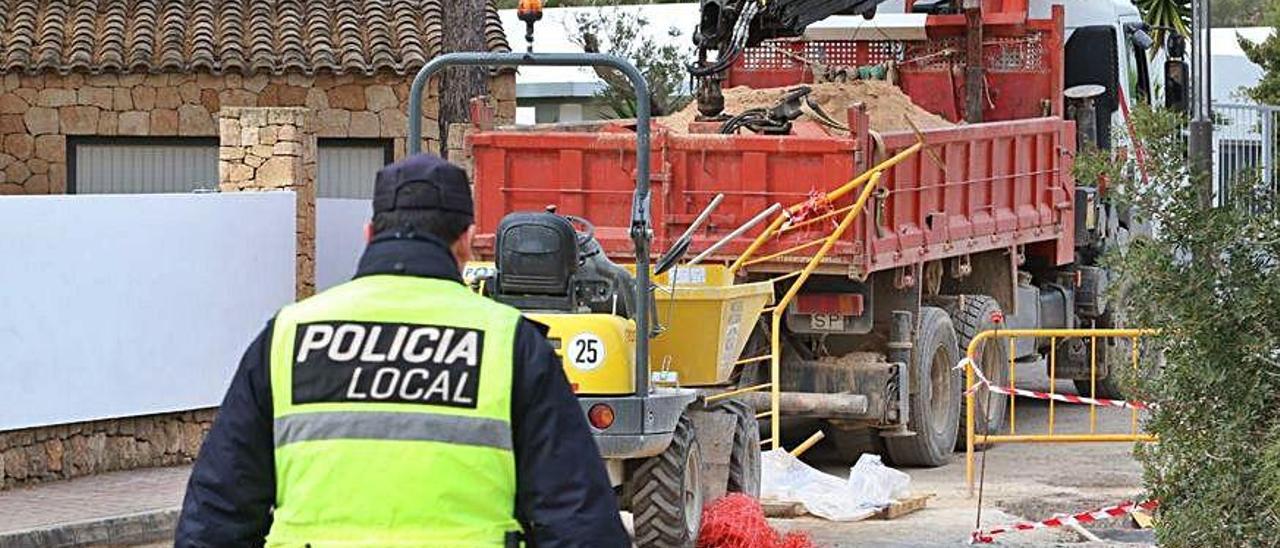 Imagen de un accidente mortal registrado en unas obras de Eivissa.